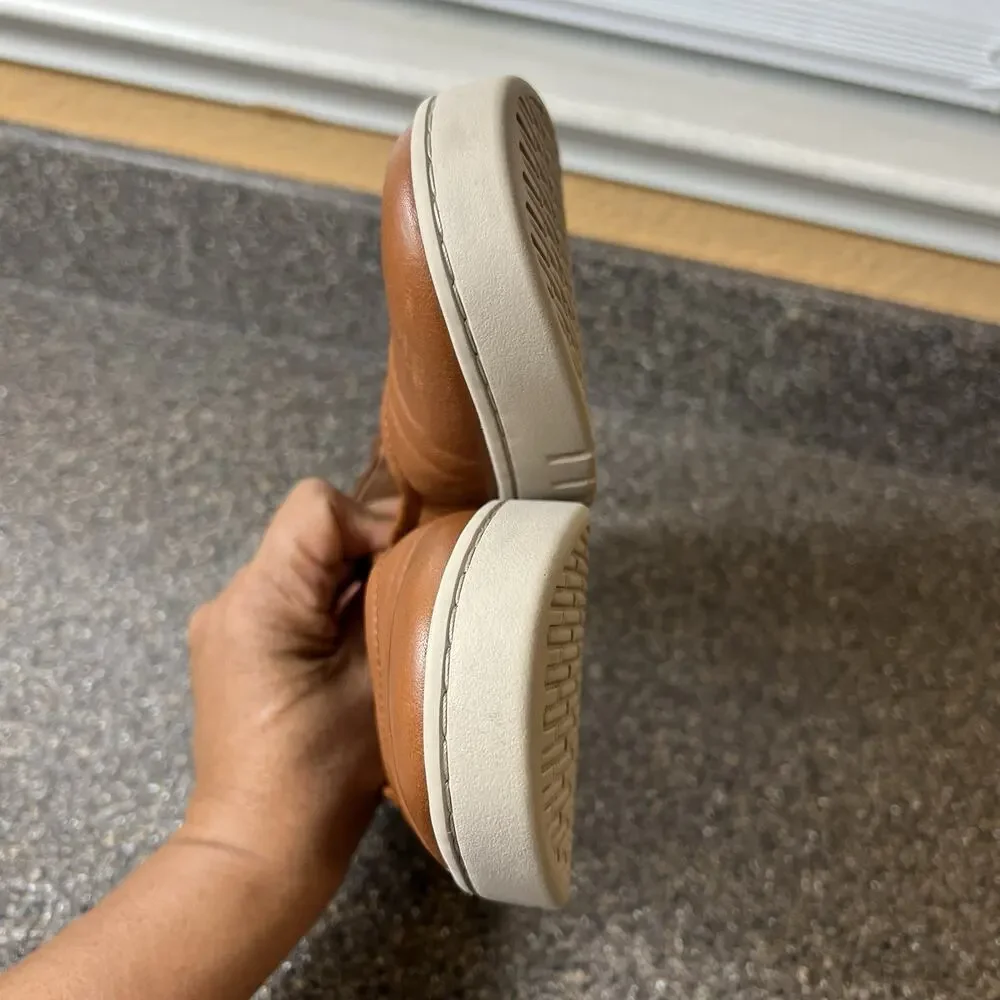 Vionic Tan Leather Slip On Wedge Shoes Womens Sz 9 Comfort Casual Stretch Loafer